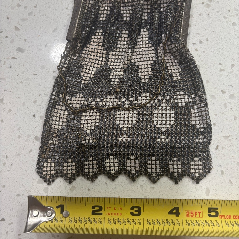 Elegant Antique Gun Metal and Silver Metal Mesh Evening Bag - Picture 13 of 14